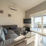 Novigrad Zadarvillas * Novigrad (Dalmatia)
