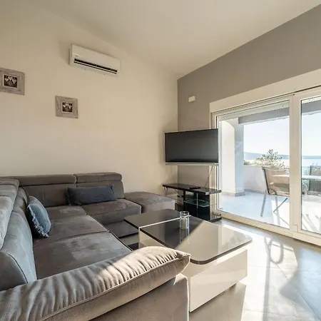 Novigrad Zadarvillas * נוביגראד דאלמטיה